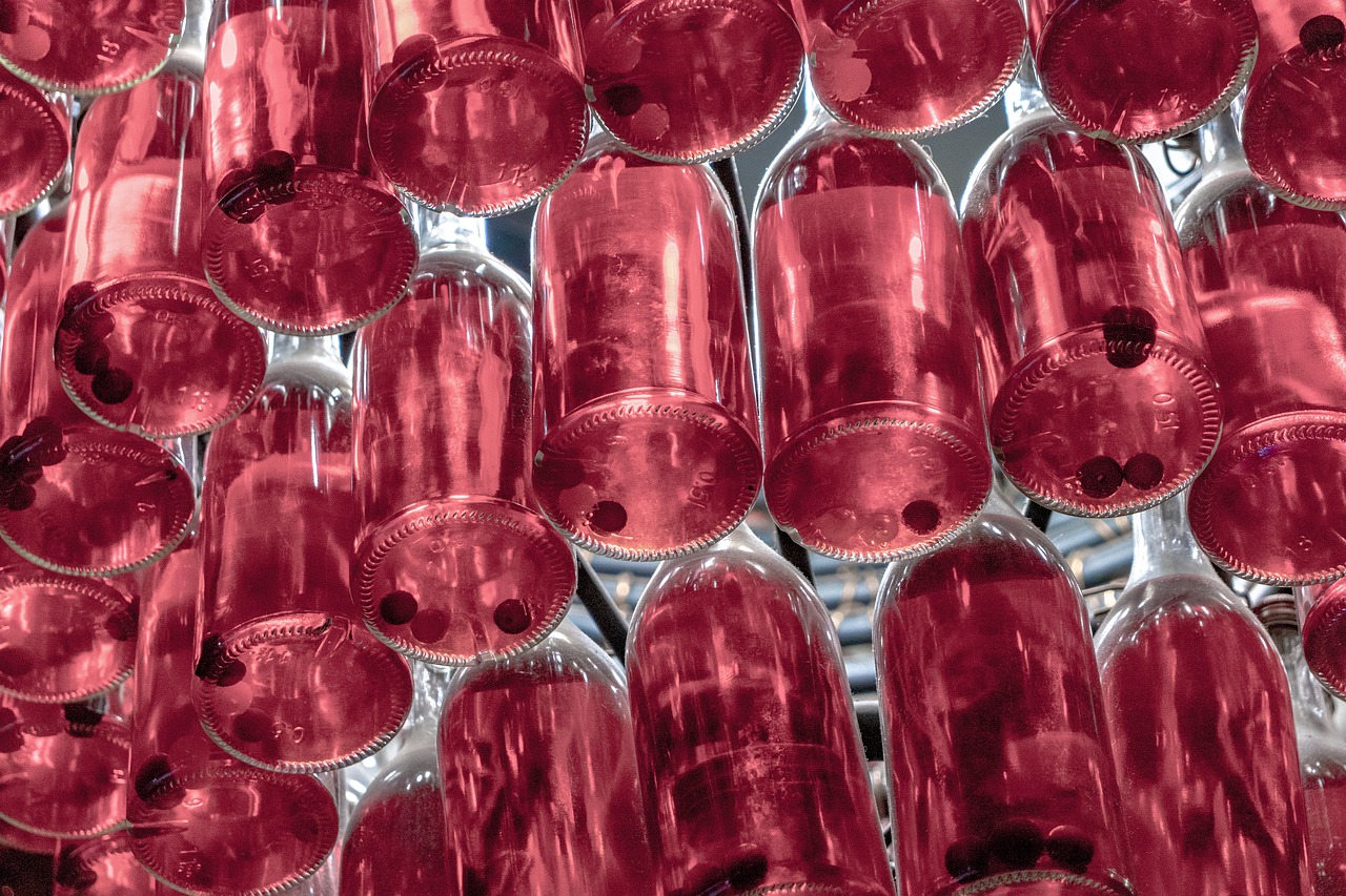 Eliminate Stress & Tension With These Homemade Cannabis Bath Bombs Tincture