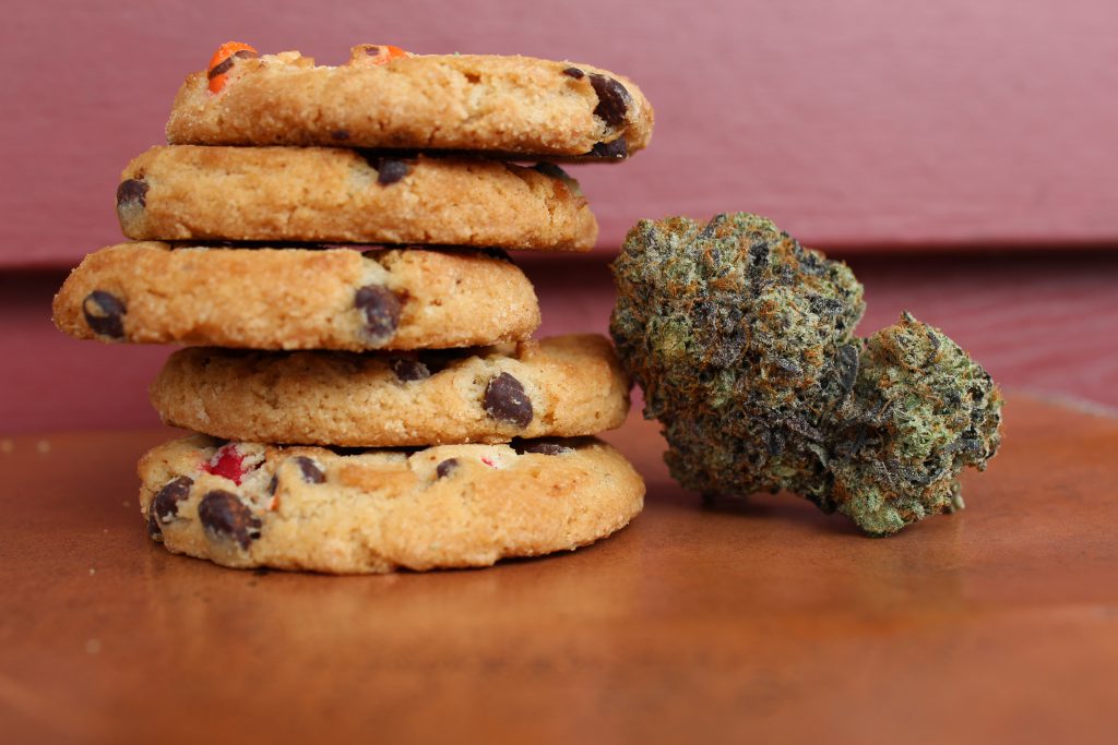 How-To-Properly-Pair-Your-Meals-With-Marijuana-Like-A-Pro