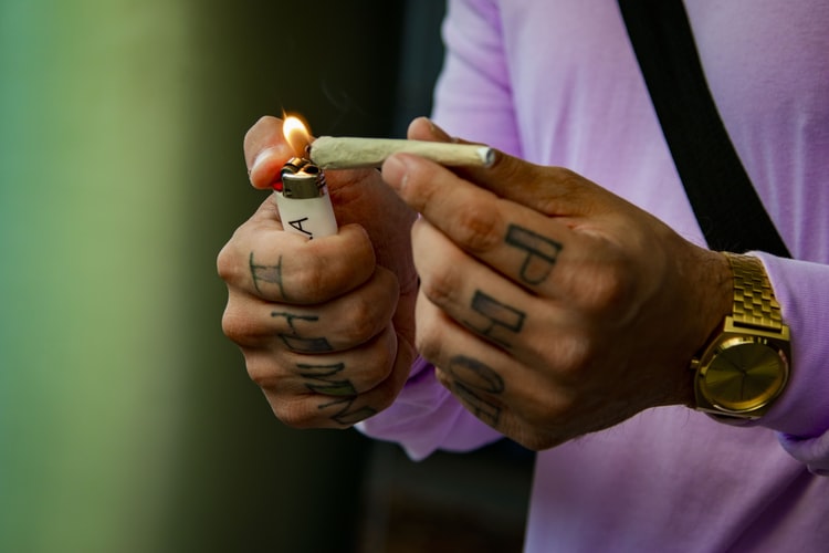 Top-10-Chicago-Cannabis-Strains