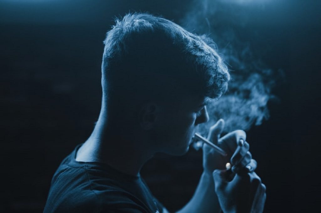 Does-Smoking-Cannabis-Cause-Bad-Breath-Here's-Everything-You-Need-To-Know-4